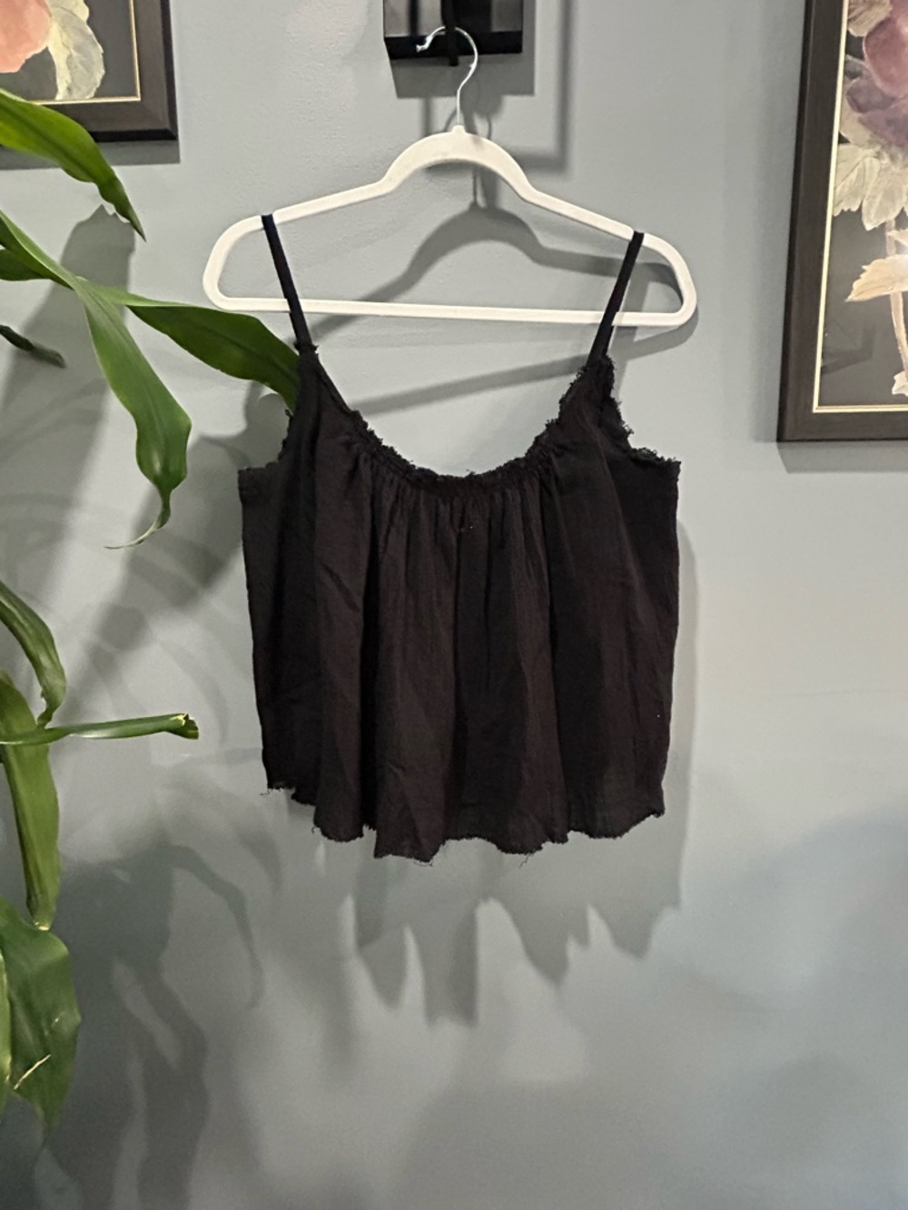Elan Black Gauze Black Sleeveless Flowy Cami Crop Top sz M NWT